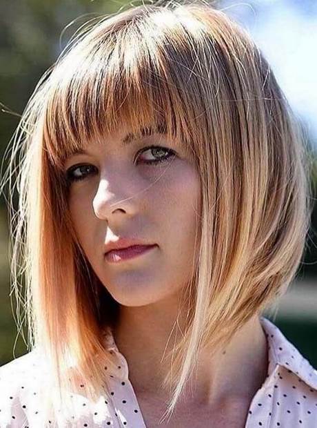 long-hairstyles-for-round-faces-2021-38 Long hairstyles for round faces 2021