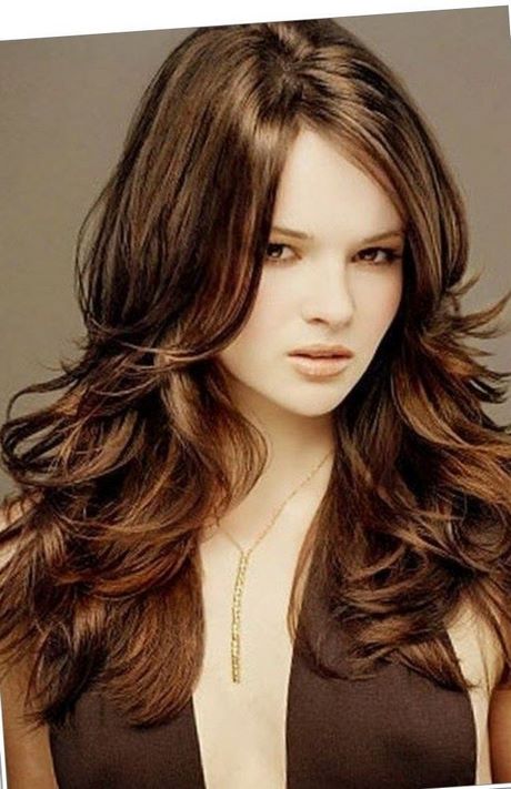 long-hairstyles-for-round-faces-2021-38_8 Long hairstyles for round faces 2021