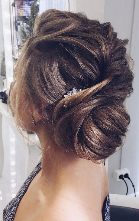 medium-hair-updos-2021-86 Medium hair updos 2021