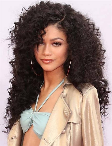 natural-curly-hairstyles-2021-46_9 Natural curly hairstyles 2021