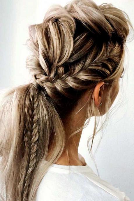 new-prom-hairstyles-2021-31_2 New prom hairstyles 2021