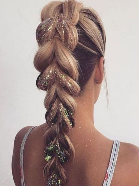 new-prom-hairstyles-2021-31_3 New prom hairstyles 2021