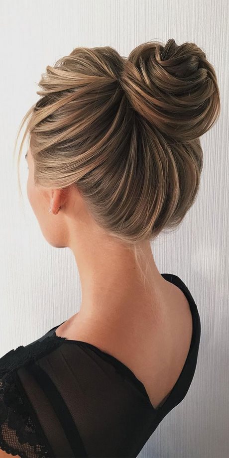 new-updo-hairstyles-2021-78_14 New updo hairstyles 2021