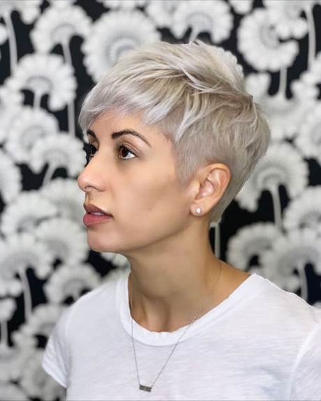 platinum-blonde-hairstyles-2021-17 Platinum blonde hairstyles 2021