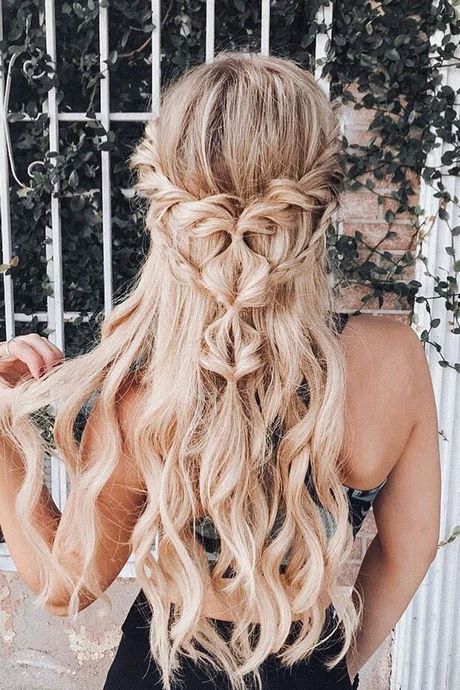 prom-braided-hairstyles-2021-09 Prom braided hairstyles 2021