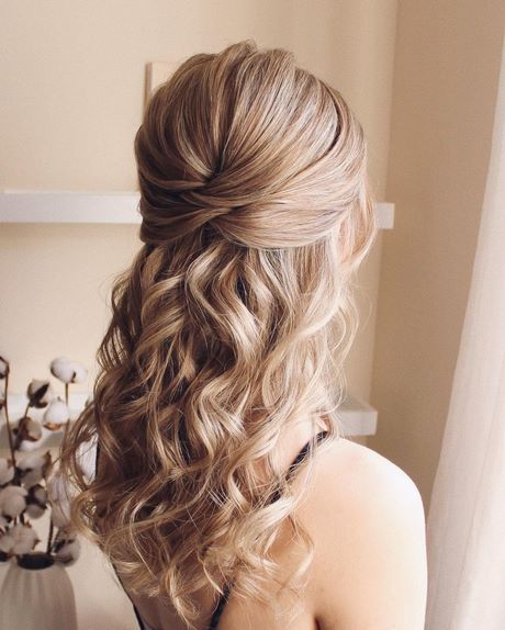 prom-hairstyles-2021-15_17 Prom hairstyles 2021