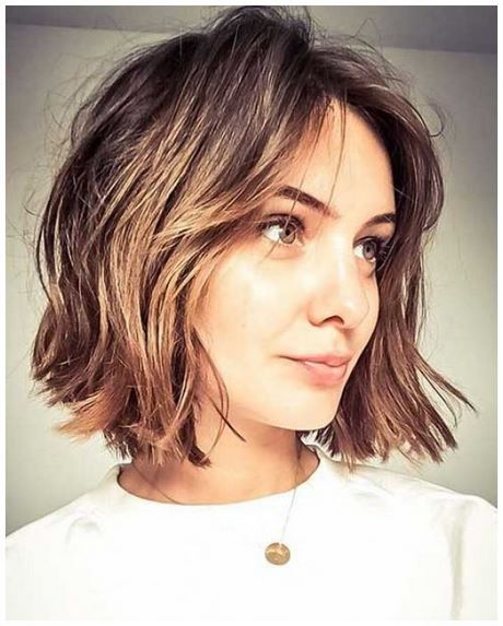 short-bang-hairstyles-2021-34_14 Short bang hairstyles 2021