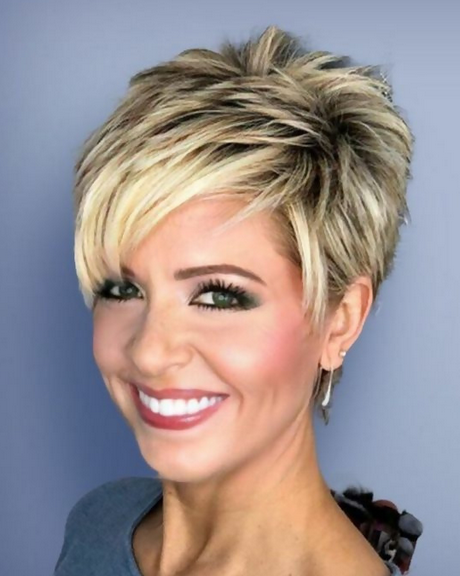 short-haircuts-for-women-over-50-in-2021-44 Short haircuts for women over 50 in 2021