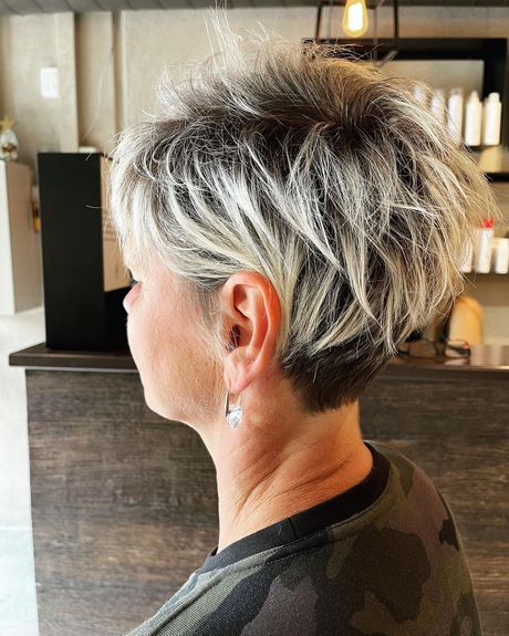 short-hairstyles-and-colors-for-2021-73_6 Short hairstyles and colors for 2021