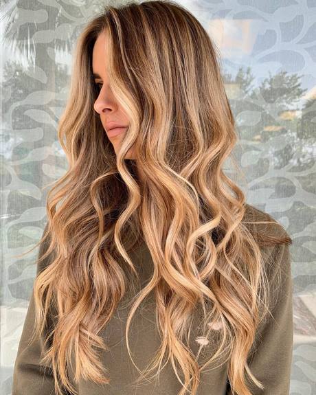 trendy-hairstyles-for-long-hair-2021-18_2 Trendy hairstyles for long hair 2021