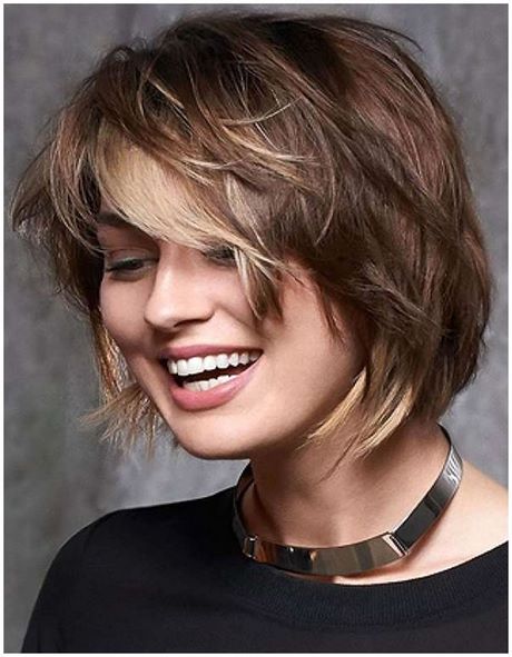 trendy-hairstyles-for-round-faces-2021-86_10 Trendy hairstyles for round faces 2021