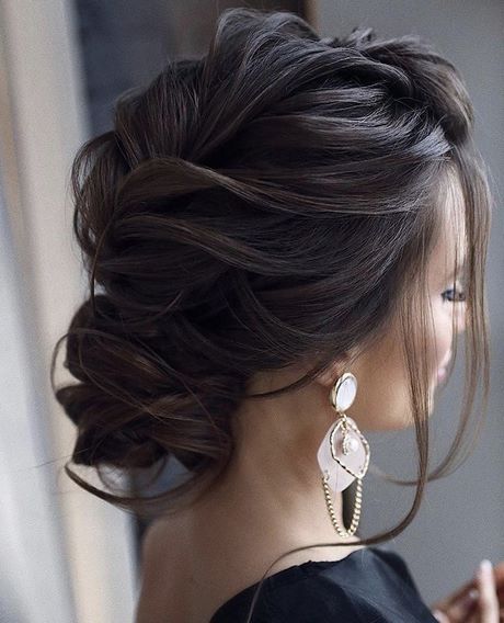 wedding-bride-hairstyles-2021-11_8 Wedding bride hairstyles 2021