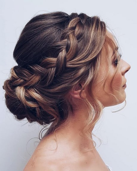 wedding-hairstyle-for-short-hair-2021-75_17 Wedding hairstyle for short hair 2021