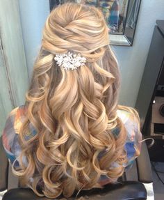 prom-hairstyles-for-long-hair-2016-71_18 Prom hairstyles for long hair 2016