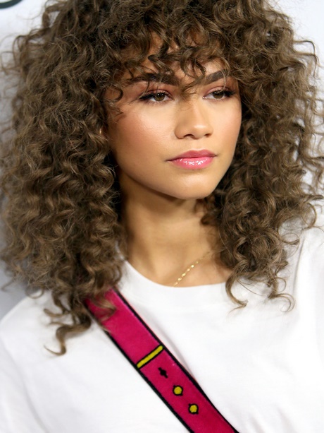 cute-haircuts-for-naturally-curly-hair-30_12 Cute haircuts for naturally curly hair