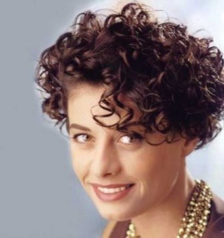 haircuts-for-curly-frizzy-hair-02_9 Haircuts for curly frizzy hair