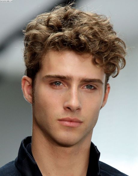 hairstyles-for-people-with-curly-hair-40_2 Hairstyles for people with curly hair