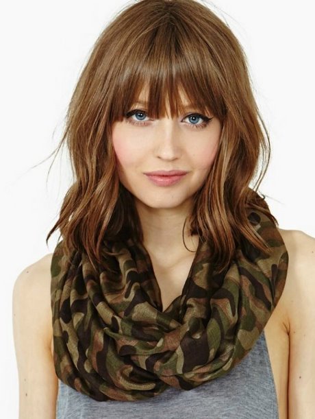 hairstyles-for-shoulder-length-hair-with-bangs-53 Hairstyles for shoulder length hair with bangs