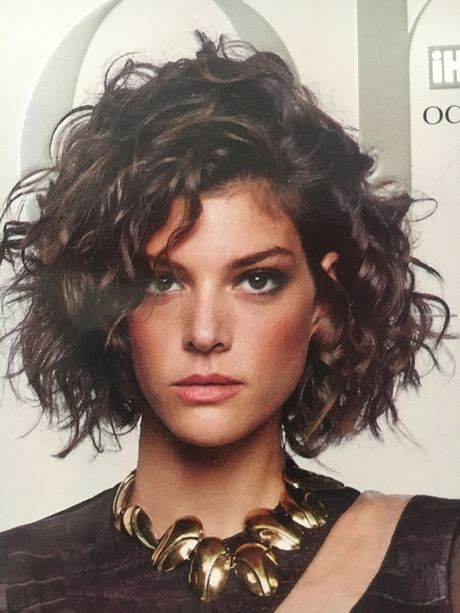 latest-short-curly-hairstyles-2019-15 Latest short curly hairstyles 2019