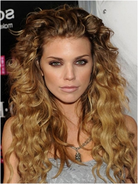 party-hairstyles-for-curly-hair-52_2 Party hairstyles for curly hair