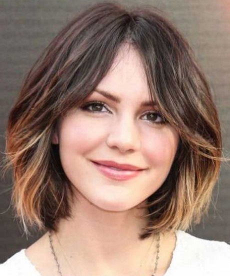 pictures-of-short-hairstyles-for-round-faces-90_16 Pictures of short hairstyles for round faces