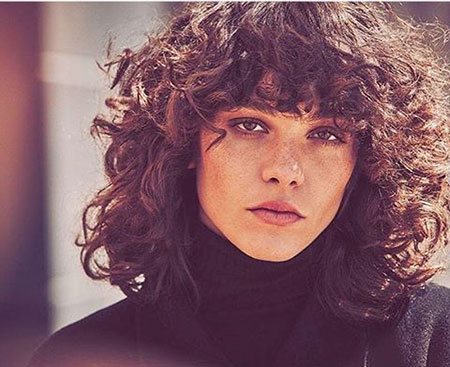 popular-curly-hairstyles-2019-75_19 Popular curly hairstyles 2019