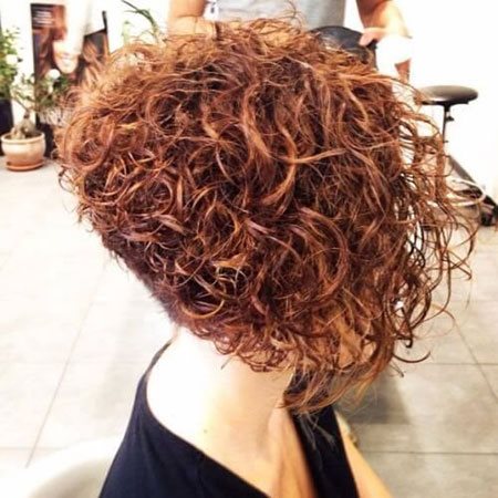 popular-curly-hairstyles-2019-75_5 Popular curly hairstyles 2019