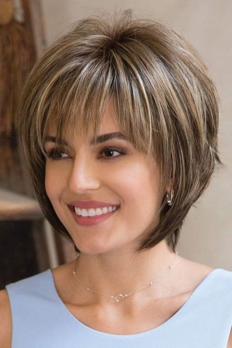 short-cuts-for-wavy-hair-and-round-face-72_18 Short cuts for wavy hair and round face