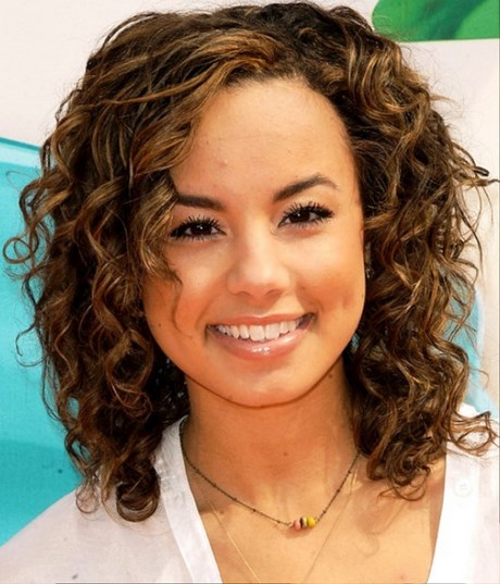 short-hair-for-curly-hair-round-face-18_7 Short hair for curly hair round face