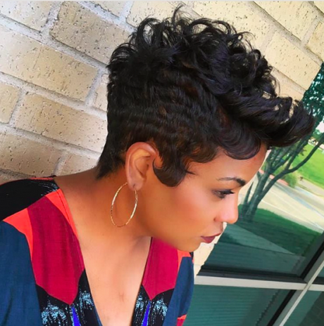short-wavy-black-hairstyles-24 Short wavy black hairstyles