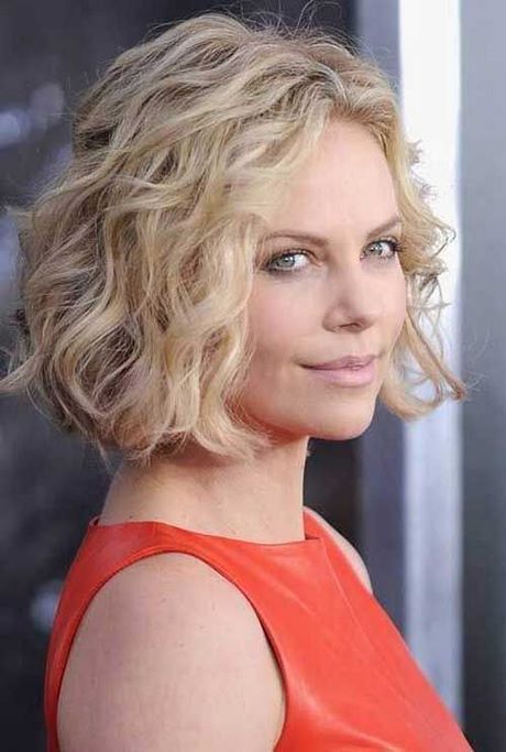 short-wavy-hairstyles-for-round-faces-18_3 Short wavy hairstyles for round faces