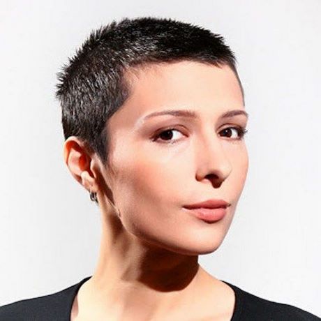 super-short-hairstyles-for-round-faces-55_10 Super short hairstyles for round faces