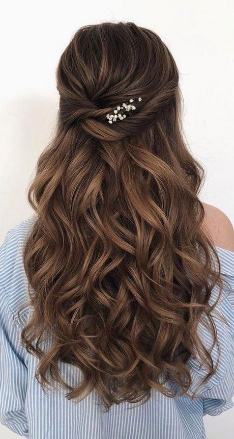 2022-prom-hairstyles-for-medium-length-hair-45_13 2022 prom hairstyles for medium length hair