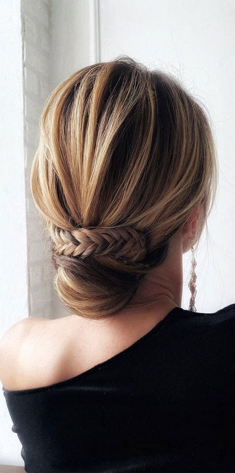 best-hair-updos-2022-42_12 Best hair updos 2022