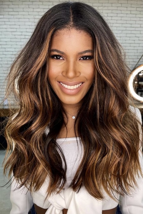 celeb-hair-2022-03_11 Celeb hair 2022