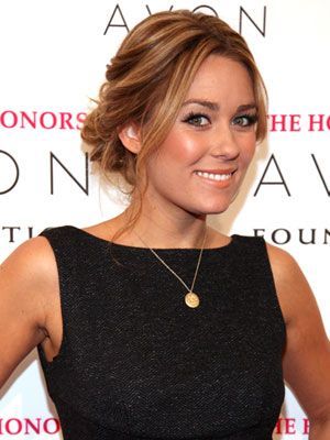 celebrity-updo-hairstyles-2022-32_4 Celebrity updo hairstyles 2022