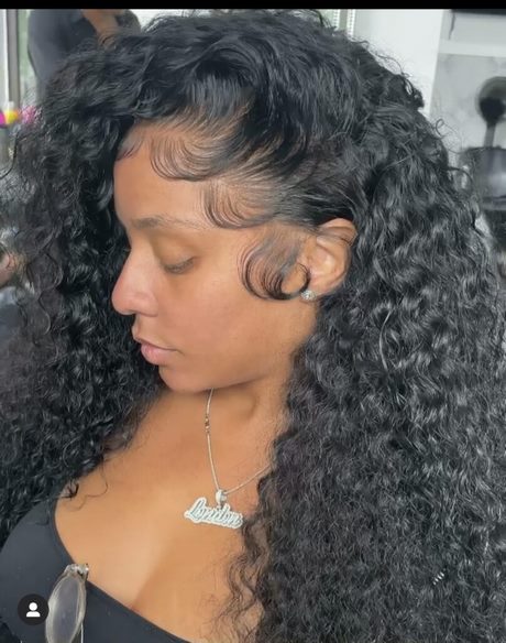 curly-weave-styles-2022-67_2 Curly weave styles 2022