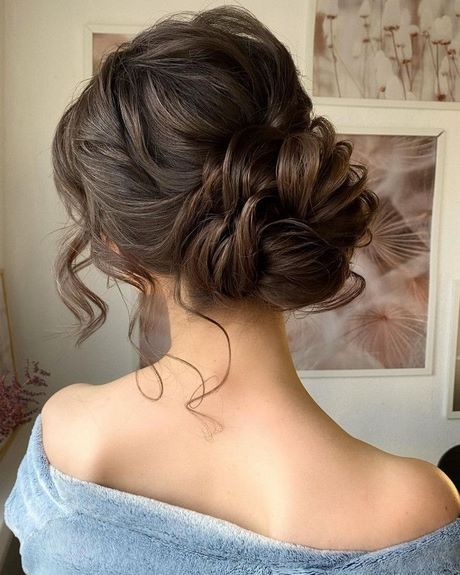 evening-hairstyles-2022-29_16 Evening hairstyles 2022