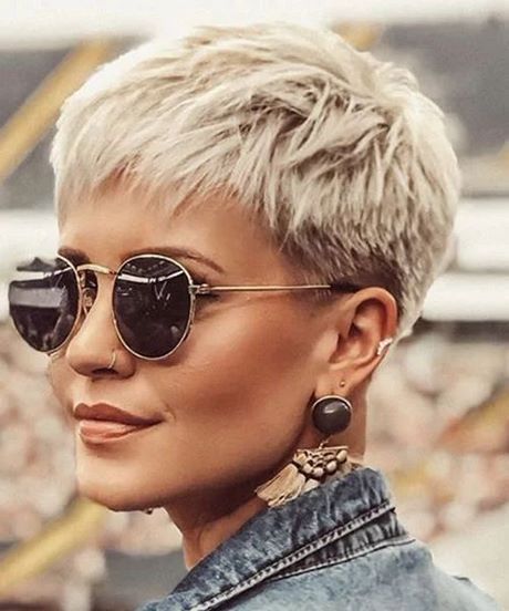 fashionable-short-haircuts-for-women-2022-73_9 Fashionable short haircuts for women 2022