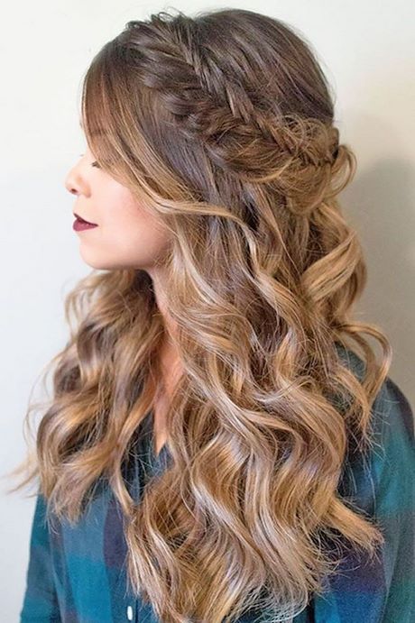 graduation-hairstyles-2022-52_17 Graduation hairstyles 2022