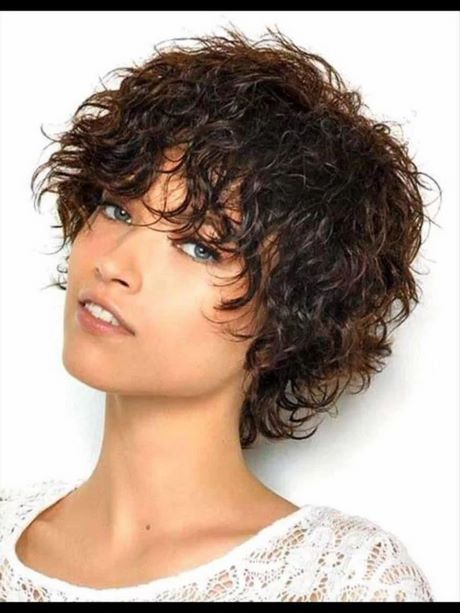 latest-short-curly-hairstyles-2022-80_8 Latest short curly hairstyles 2022