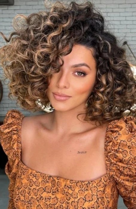 latest-short-curly-hairstyles-2022-80_9 Latest short curly hairstyles 2022