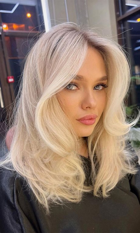 long-bang-hairstyles-2022-43_14 Long bang hairstyles 2022