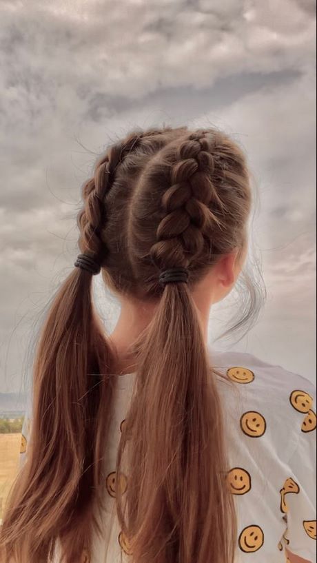 long-hairstyle-for-girl-2022-43_11 Long hairstyle for girl 2022