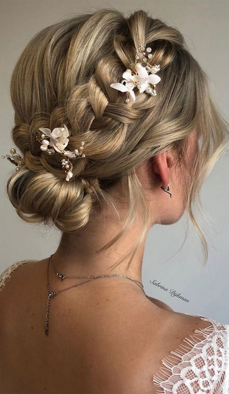 medium-hair-updos-2022-97_4 Medium hair updos 2022