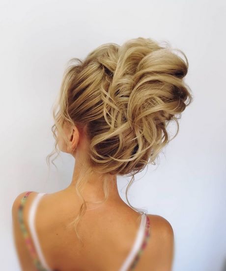 new-updo-hairstyles-2022-64_18 New updo hairstyles 2022