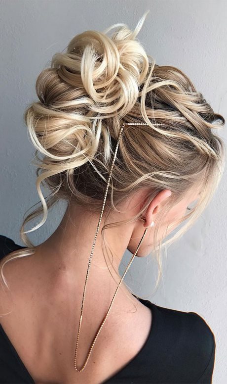 popular-updos-2022-23_5 Popular updos 2022