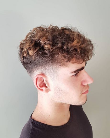 short-and-curly-hairstyles-2022-07_3 Short and curly hairstyles 2022