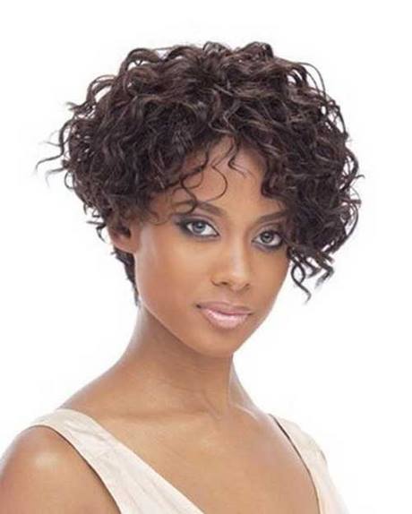 short-curly-weave-hairstyles-2022-14_10 Short curly weave hairstyles 2022