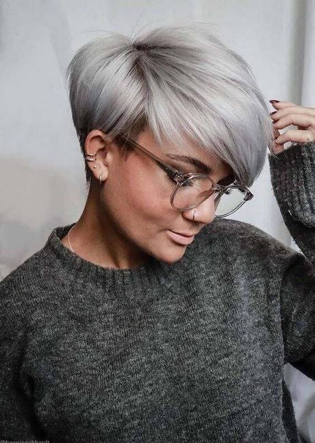 short-hairstyles-for-fine-hair-2022-97_13 Short hairstyles for fine hair 2022